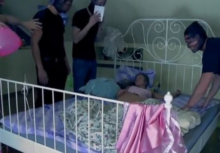 Нежданчик 18+ - жесткое порево ганг банг с восемнадцатилетней